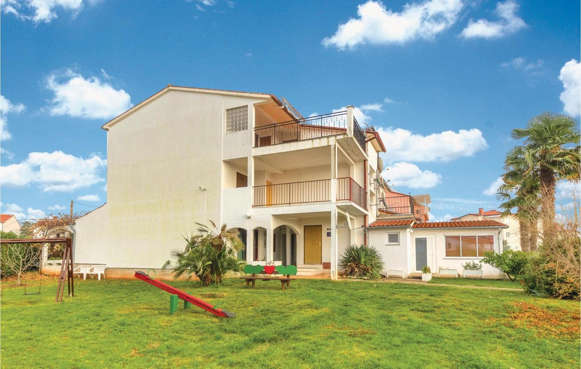 Lovely Apartment In Fazana With House Sea View 외부 사진